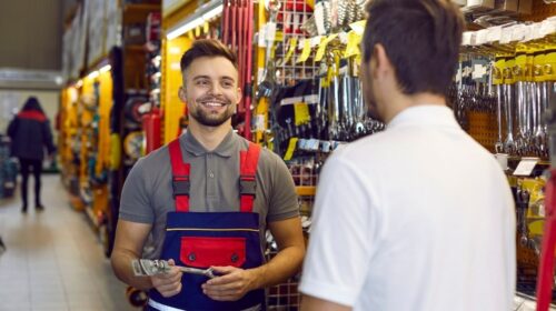 Store Assistant Required in Dubai